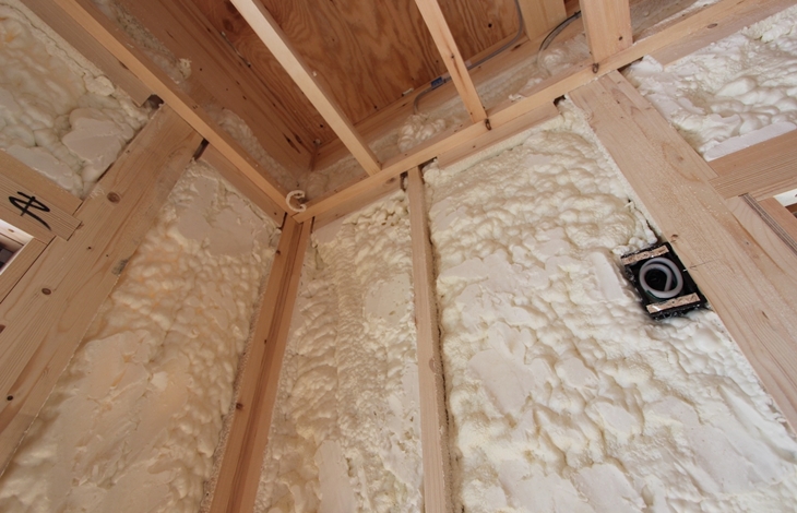 充填断熱(内断熱)